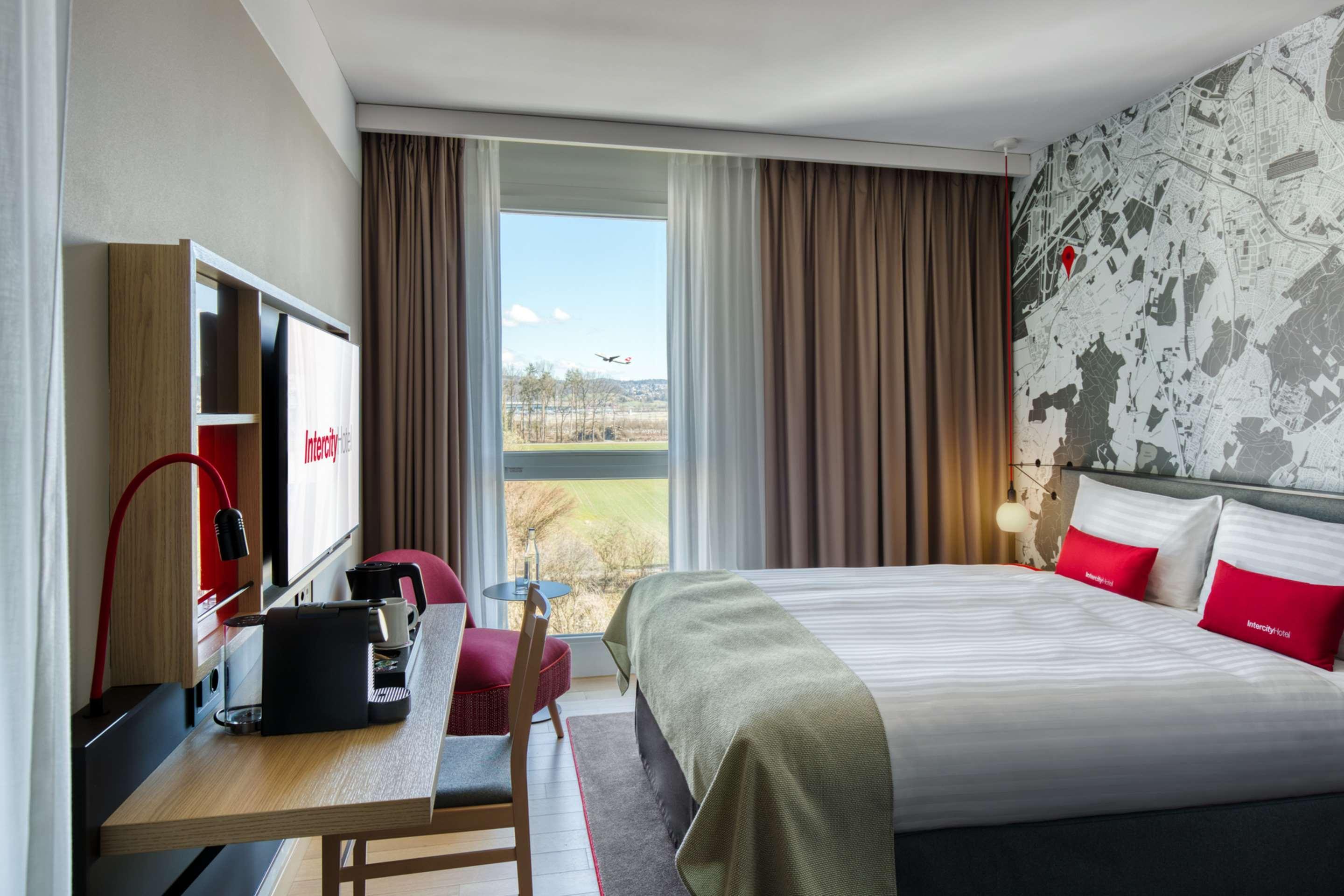 Intercityhotel Zuerich Airport 4*