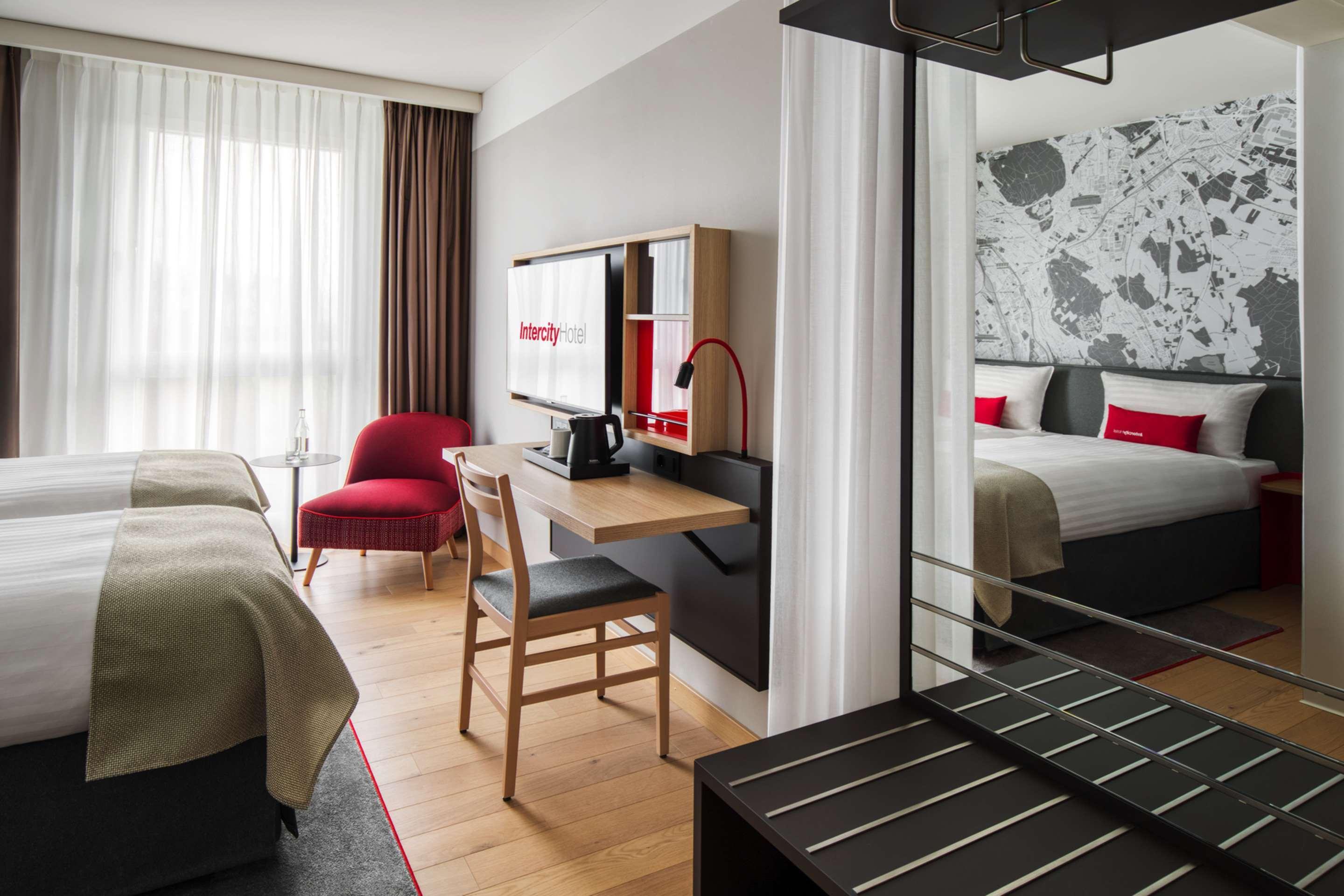होटल Intercityhotel Zuerich Airport 4*