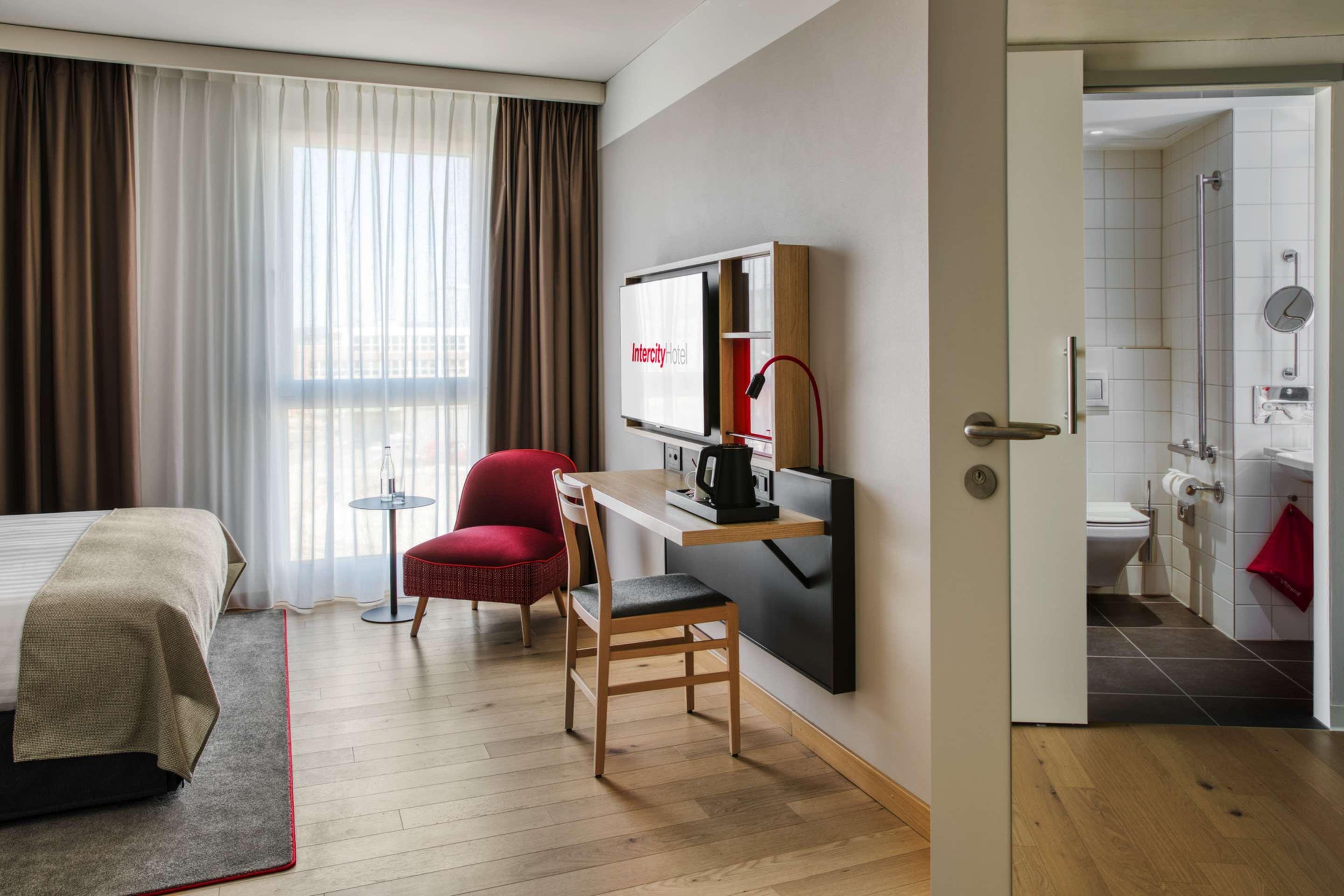 होटल Intercityhotel Zuerich Airport