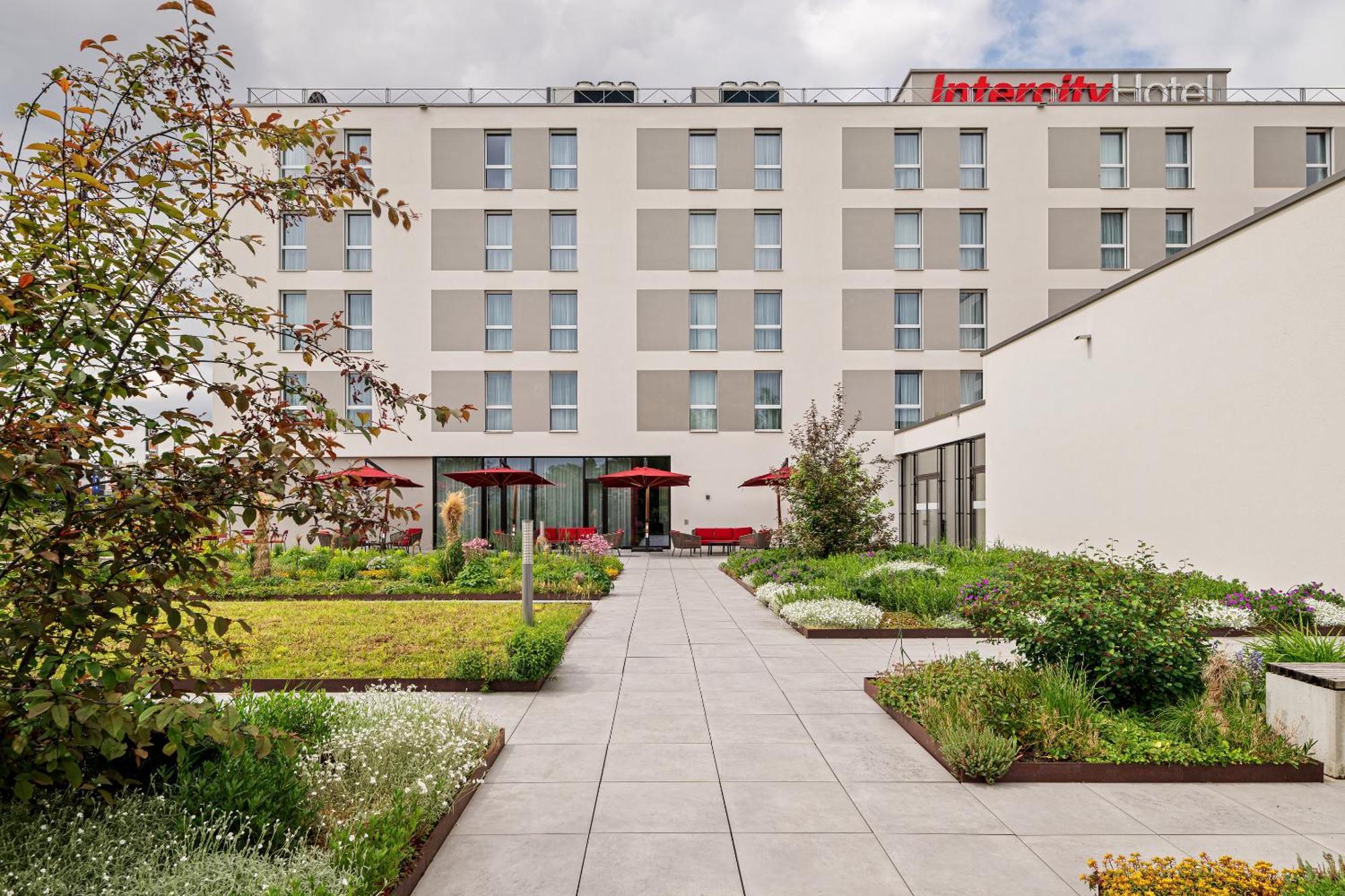 Intercityhotel Zuerich Airport होटल 4*